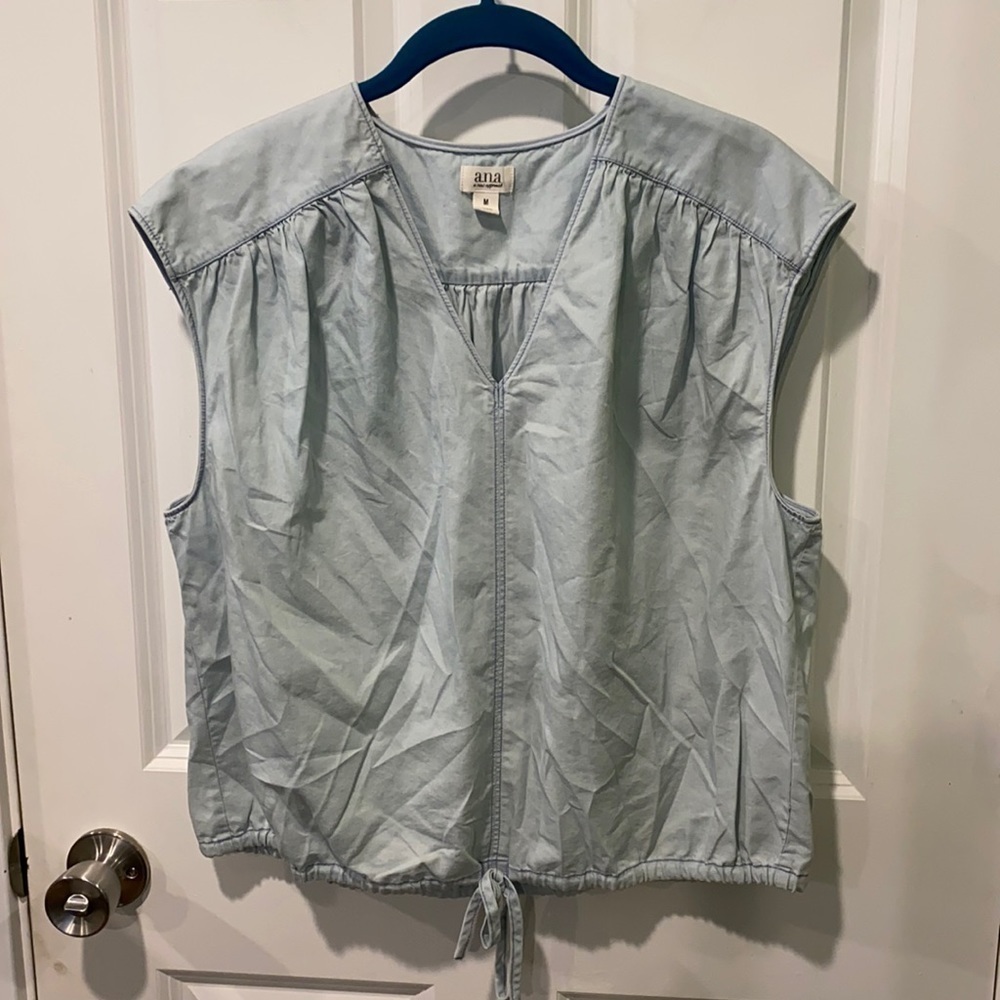 Flattering Chambray Shirt with Drawstring Waist EUC